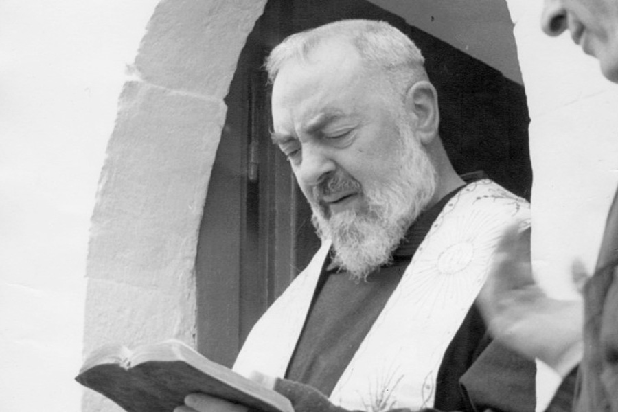 padre pio ricco di spirito santo