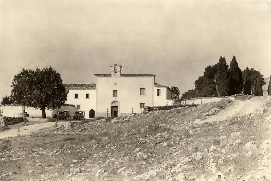 padre pio non aprì la porta del convento